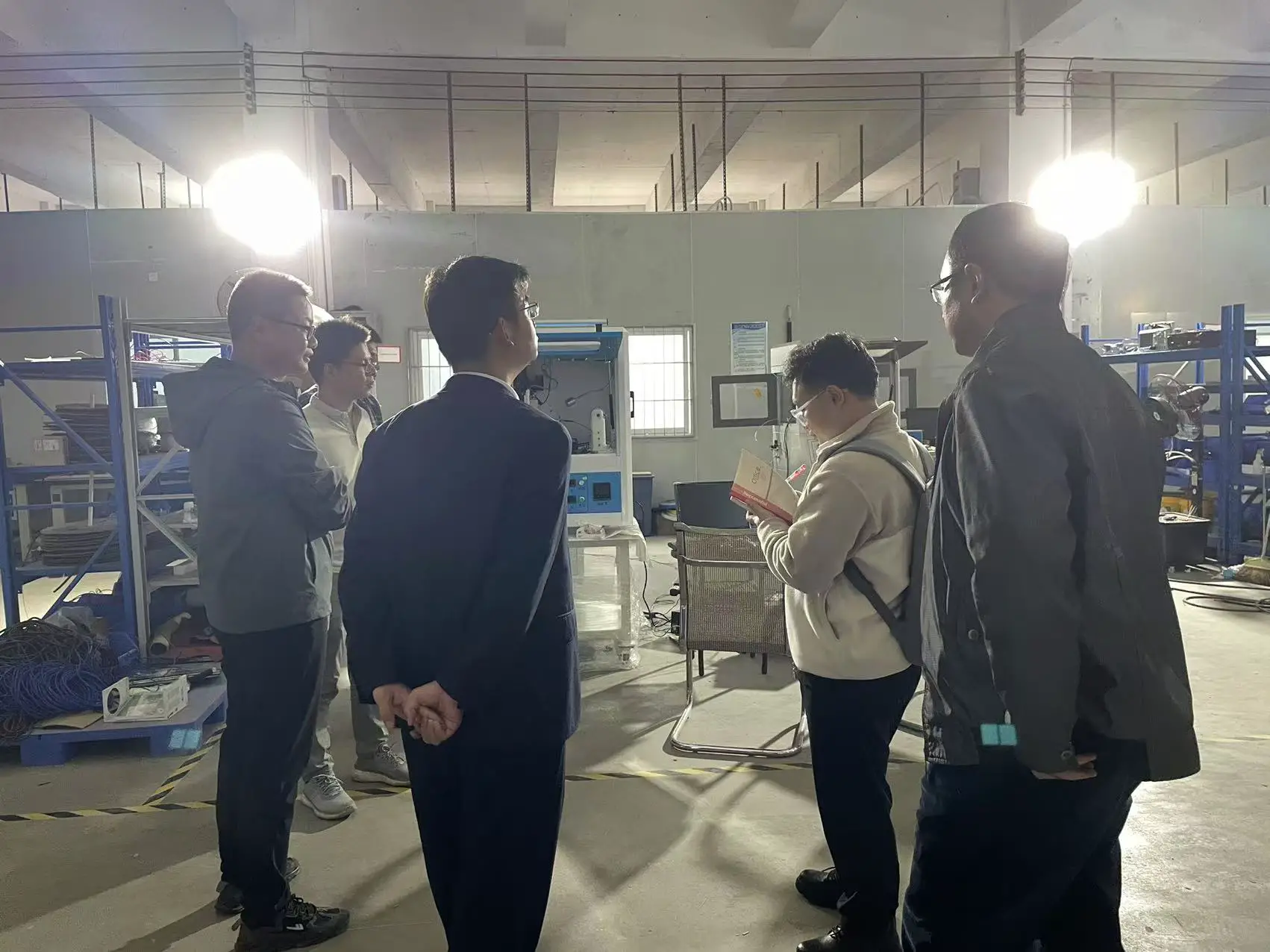 佛山微迈-韩国客户参观静电纺丝设备厂家